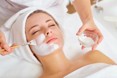 GM Collin Detoxifying Facial GM Collin Detoxifying Facial