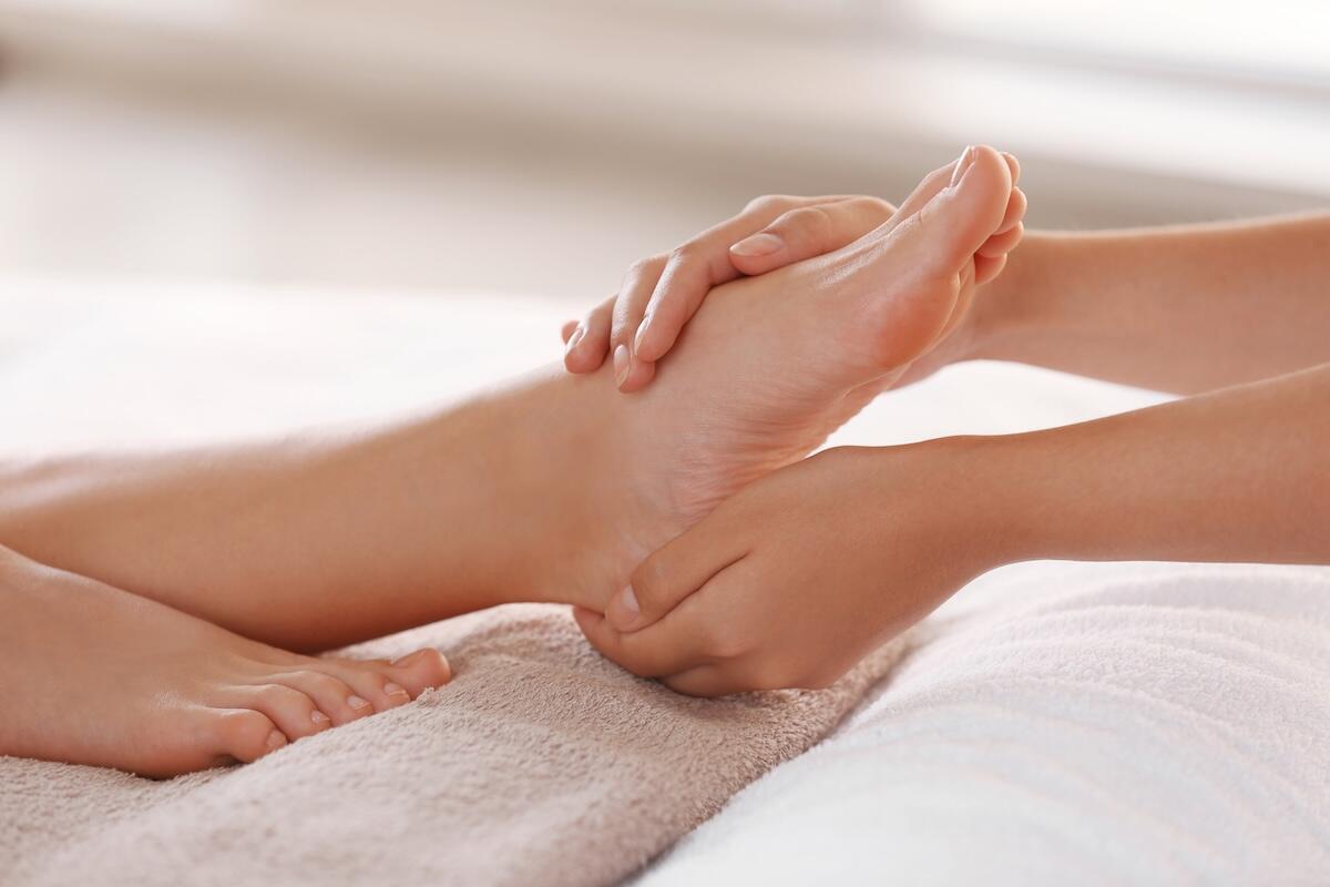 Leg Massage Treatment - St-Laurent Tendances Beauté