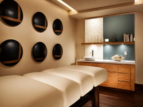 ALTISPA massage treatment room - ALTISPA