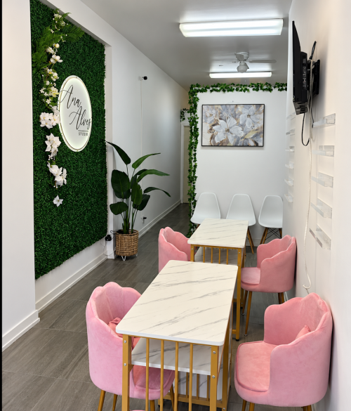Studio Ana Alves – Reception & Waiting Area -  Studio Ana Alves