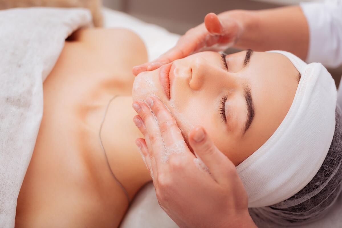 Trivelaa Facial and Skincare Treatment - Trivelaa Laser & Skin Clinic