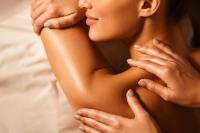 Shoulder massage - Benelo Spa