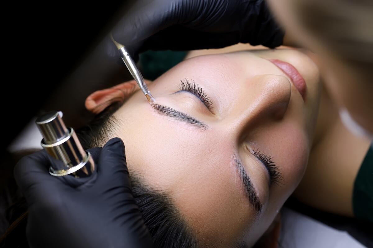 Lamination des sourcils - Le Prestige Medi Spa