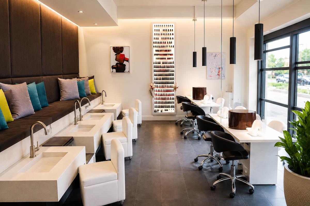 Manicure and pedicure room at Infinima Spa - Infinima Spa Ch Ste-Foy