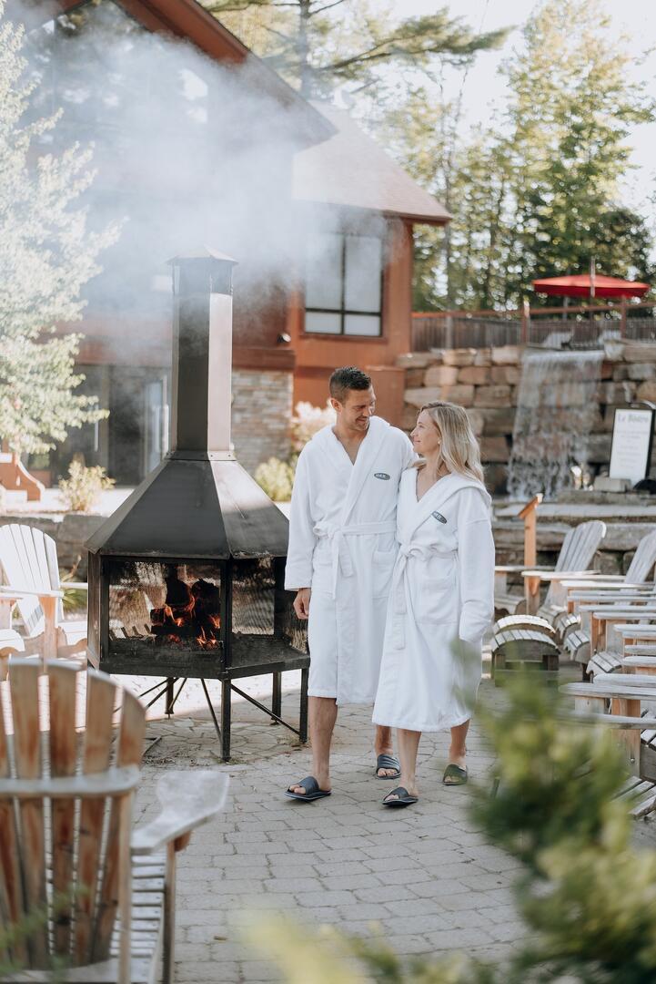 Amerispa Spa Nordique Morin-Heights – Outdoor Relaxation Area - Amerispa Spa Nordique Morin‑Heights