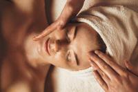 Relaxing facial treatment - ALTISPA