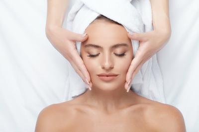 Lymphatic Facial & Salt Cabin Session Lymphatic Facial & Salt Cabin Session